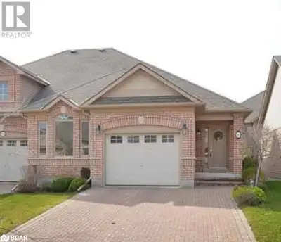 Welcome to #28 -150 Bella Vista! Discover the perfect blend of elegance and lifestyle in this charmi...