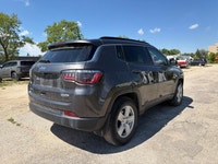 | GPS Navigation | Apple CarPlay/Android Auto | Heated Front Seats | Heated Steering Wheel | Foot-Ac... (image 4)