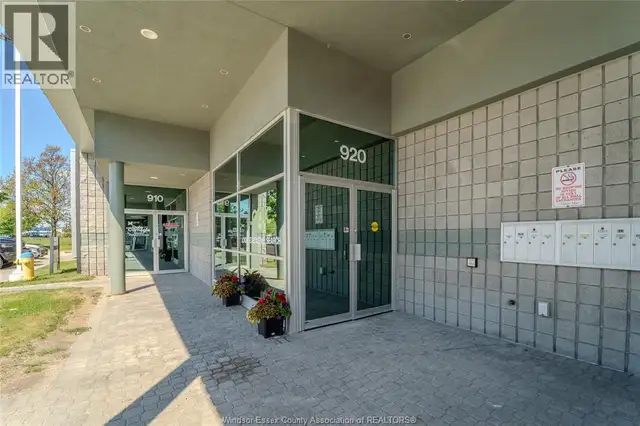 4510 Rhodes DRIVE Windsor, Ontario in Commercial & Office Space for Rent in Windsor Region - Image 4