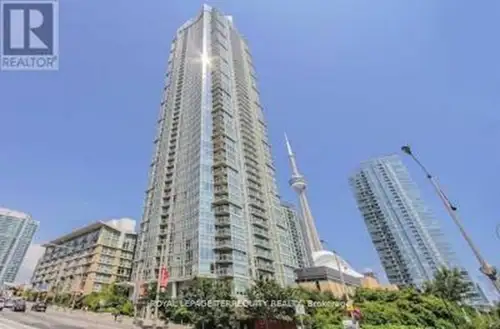 Welcome to this bright and beautifully designed 1 + Den executive suite offering sun soaked south vi...