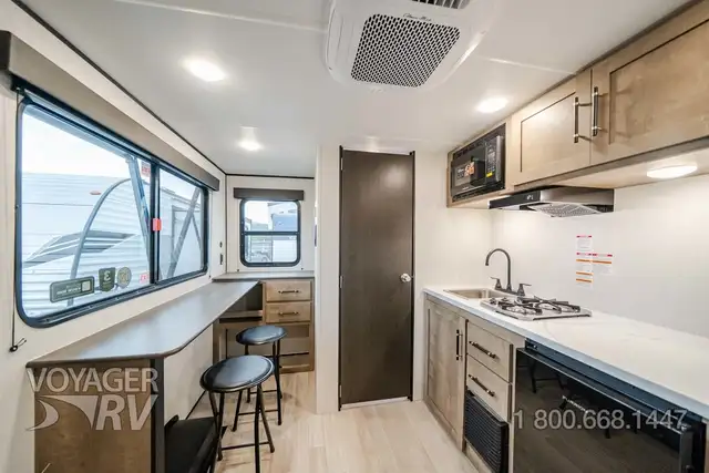 2026 Keystone Springdale 1200BT in Travel Trailers & Campers in Kelowna - Image 6
