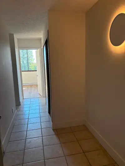 APPARTEMENT À LOUER – LAVAL – MÉTRO MONTMORENCY �� Situé à quelques pas du métro Montmorency station...