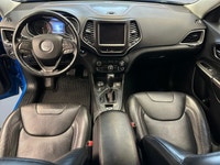 The 2021 Jeep Cherokee Trailhawk Elite 4x4 combines rugged off-road strength with premium comfort, a... (image 9)