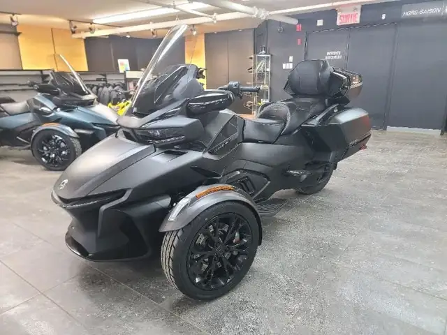 2025 CAN-AM Spyder RT Limited SE6 in Sport Touring in Lanaudière - Image 3