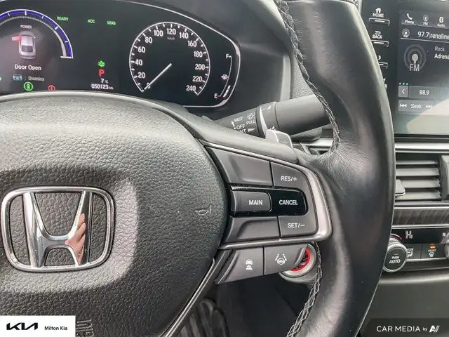 2020 Honda Accord Hybrid CVT Hybrid RCAMERA ALL WHEELS PSEAT in Cars & Trucks in Oakville / Halton Region - Image 17