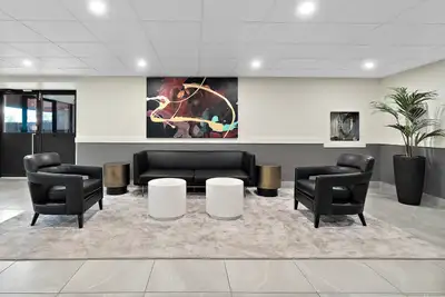 Available Now Incentives Available On Select Suites! Boardwalk Centre is located on Jasper Avenue, b...