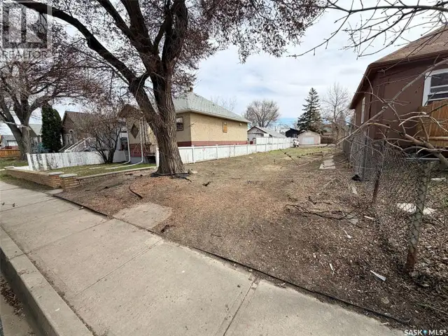 1657 Toronto STREET Regina, Saskatchewan in Land for Sale in Regina - Image 4