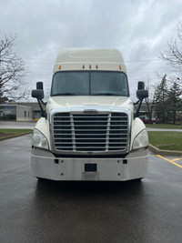 2015 Freightliner Cascadia.