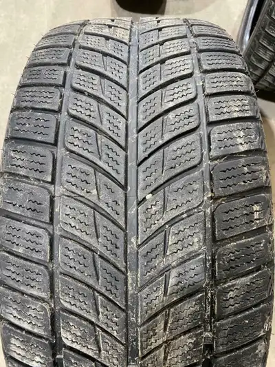 One 275/40R20 Auplus Wintersport tires 102T In good condition 7/32 tread remaining $100 for this sin...