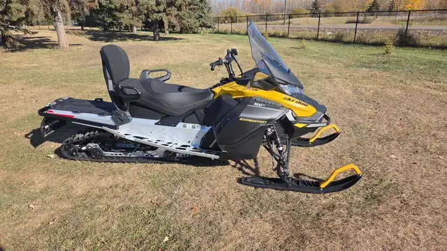 2025 SKIDOO EXPEDITION 600EFI SPORT 154 -$137 BI-WEEKLY! in Snowmobiles in Delta/Surrey/Langley - Image 2