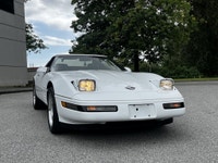 1992 Chevrolet Corvette Convertible 38,726 MILES / 62,323 KM $28,820 + $595 Processing fee = $29,415... (image 1)