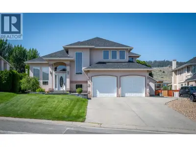 Welcome to this spacious family home in a highly sought-after Aberdeen neighbourhood, conveniently l...