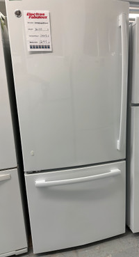 9251-Refrigerateur GE Congelateur en bas Blanc 30'' GE GDE21DGKW