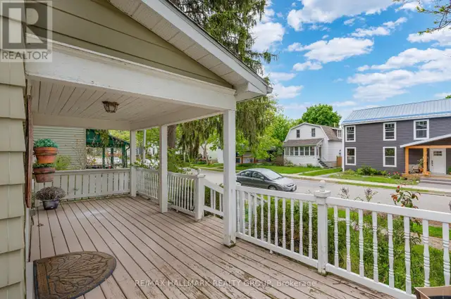 118 WELLINGTON STREET Gananoque, Ontario in Houses for Sale in Kingston - Image 6