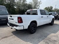 Clean Car Fax--Ram 1500--Big Horn--4x4--Crew Cab--Night Edition--Bucket Seats--Heated Seats--Heated... (image 4)