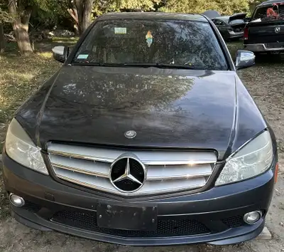 2008 Mercedes Benz c230 for parts located at Vaughn maple please conatct me at 16476407817