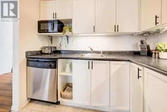 11 - 210 HIGHLAND CRESCENT Kitchener, Ontario in Condos for Sale in Kitchener / Waterloo - Image 14