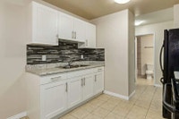 Amenities: Great Location • Heat & Water Included • Balconies Suite & Building: One-bedroom suites S... (image 5)