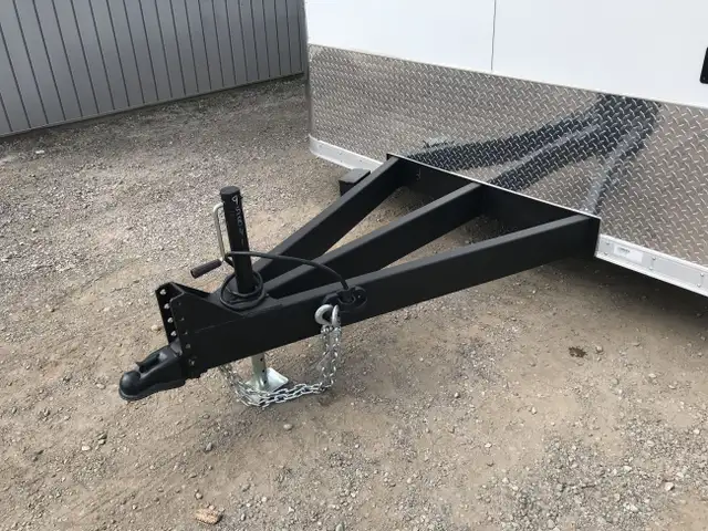 2026 IRON SERIES IRON V-NOSE CARGO/HAULER 8.5' WIDE TANDEM AXLE  in Cargo & Utility Trailers in London - Image 4