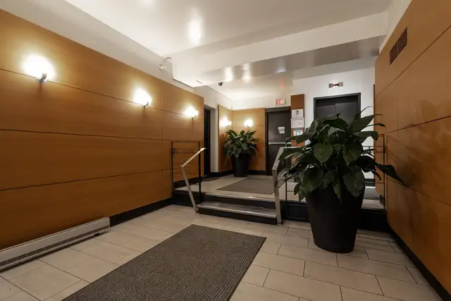 Renovated two bedroom, St. Clair and Yonge - ID 1266 in Long Term Rentals in City of Toronto - Image 13