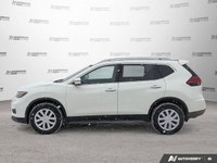 This Nissan Rogue boasts a Regular Unleaded I-4 2.5 L/152 engine powering this Variable transmission... (image 2)