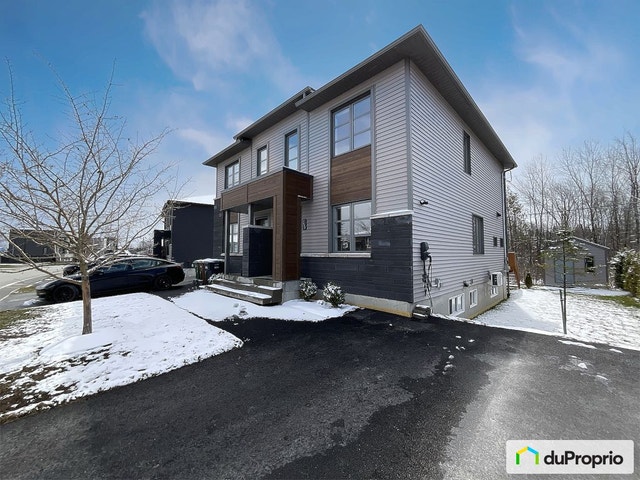 $469,000 - Semi-detached in Sherbrooke (St-Élie-d'Orford) — photo 1