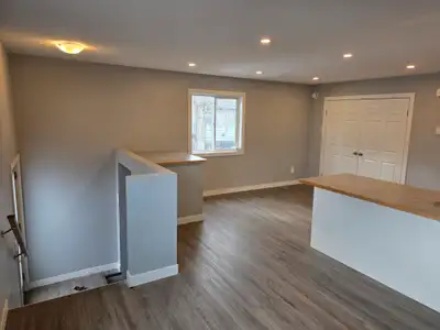 Beautiful Modern 3 Bed 4plex in Blackfalds, Small Pet Friendly!