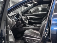 With only 22,500 kms The 2023 INFINITI QX55 Essential is the popular mid-range trim for the luxury c... (image 9)