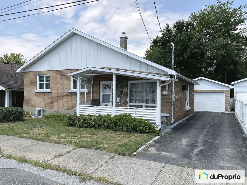 105e Avenue — photo 1