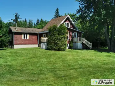 Maison de Campagne de 2 chambres sur un terrain boisé. À quelques minutes du magnifique Lac Nicolet,...
