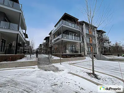 Idéalement situé aux limites de Mirabel et de Blainville, ce magnifique condo de coin est situé au 2...