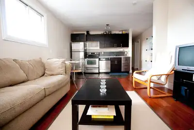 Spacious 4-Bedroom Apartment on Alfred Street - Available