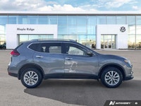 KBB.com 10 Best SUVs Under $25,000. This Nissan Rogue delivers a Regular Unleaded I-4 2.5 L/152 engi... (image 5)