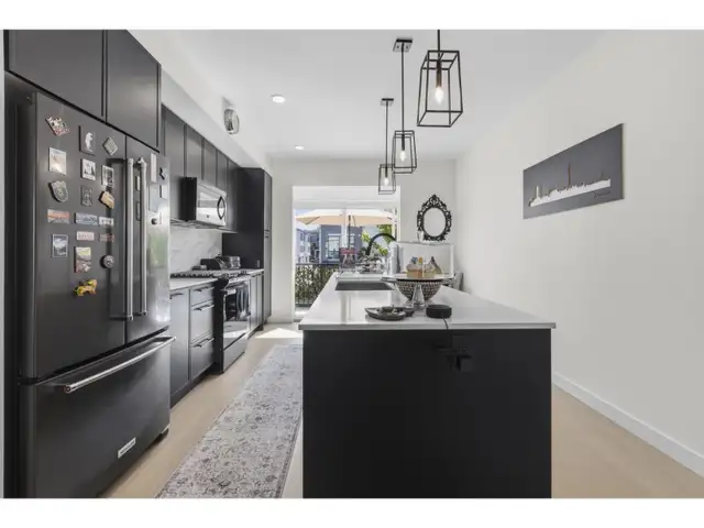 27 2774 MONTROSE AVENUE Abbotsford, British Columbia in Condos for Sale in Abbotsford - Image 12