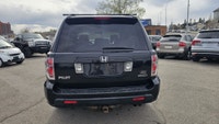 Take on Alberta roads with confidence in this well-equipped 2006 Honda Pilot EX-L! Known for its leg... (image 4)
