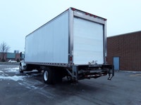 2018 Freightliner M2 106 Ryder Stock ID: 803746 Transmission Type/Speed: AUTO 6 Engine: DIESEL B6.7... (image 7)