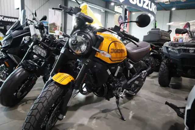 2023 Ducati Scrambler 1100 Tribute PRO Giallo Ocra in Sport Bikes in Edmonton - Image 7