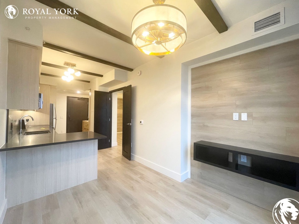 2 BED 1 BATH CONDO FOR RENT 145 COLUMBIA ST W, WATERLOO Long Term