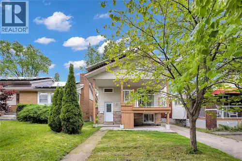 ATTENTION STUDENTS, YOUNG PROFESSIONALS! SPACIOUS RAISED RANCH/BI-LEVEL AVAILABLE FOR LEASE JUST STE...
