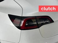 NO ACCIDENTS / CLEAN CARFAX / Power Tailgate/Hatch, Auto Dimming Rearview Mirror, Power Driver Seat... (image 9)