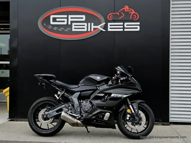 2024 Yamaha YZF-R1 R7 in Sport Bikes in Oshawa / Durham Region - Image 3