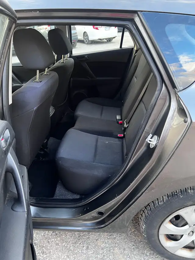2010 Mazda3 Automatic606845995289169927