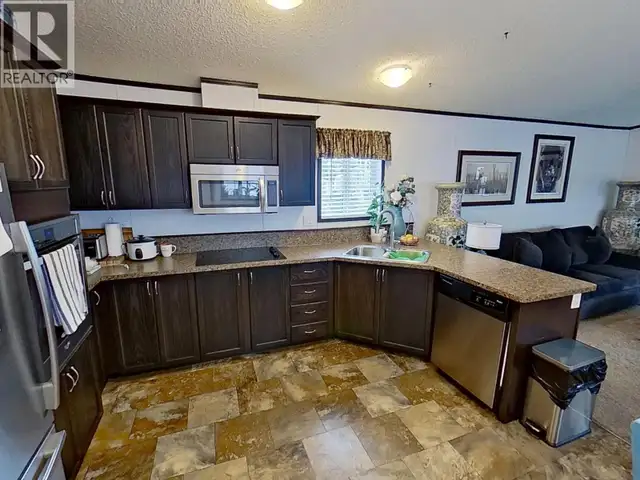 90 684 NORTH FRASER DRIVE Quesnel, British Columbia in Houses for Sale in Quesnel - Image 9
