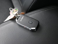 The Kia Seltos delivers bold styling, modern technology, and versatile performance in a compact SUV.... (image 4)