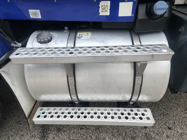 2015 Kenworth T800 Hiab Knuckleboom, 455HP, Eaton Fuller 10 Spee in Heavy Equipment in City of Montréal - Image 16