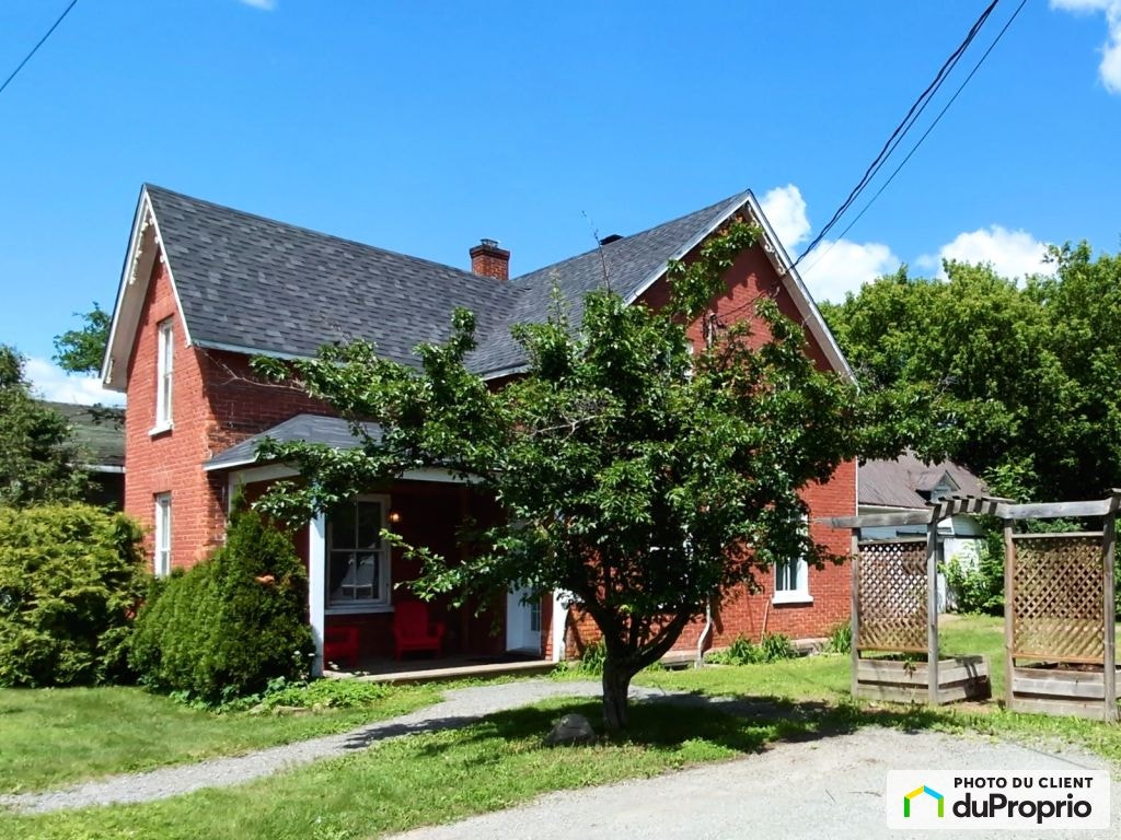 $410,000 - 2 Storey for sale in Lachute — photo 1