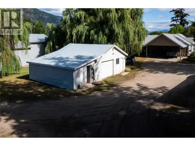 7630 97A Highway Mara, British Columbia in Land for Sale in Kamloops - Image 36