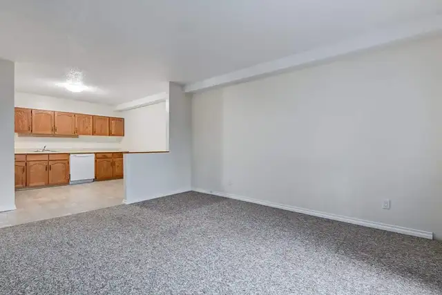 Modern Apartments with Air Conditioning - Silverwood Terrace - A in Long Term Rentals in Regina - Image 11