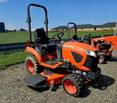 60in. deck, loader valve New/Used : Used Condition : Good Paint Condition : Good Hours : 400 hrs Fue...