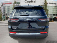 This Jeep Grand Cherokee L has a powerful ERC 3.6L Pentastar(TM) VVT V6 engine w/ESS engine powering... (image 4)